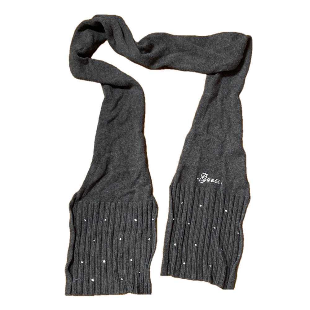 🌷 Guess 🌷 Grey Knit Rhinestone Scarf